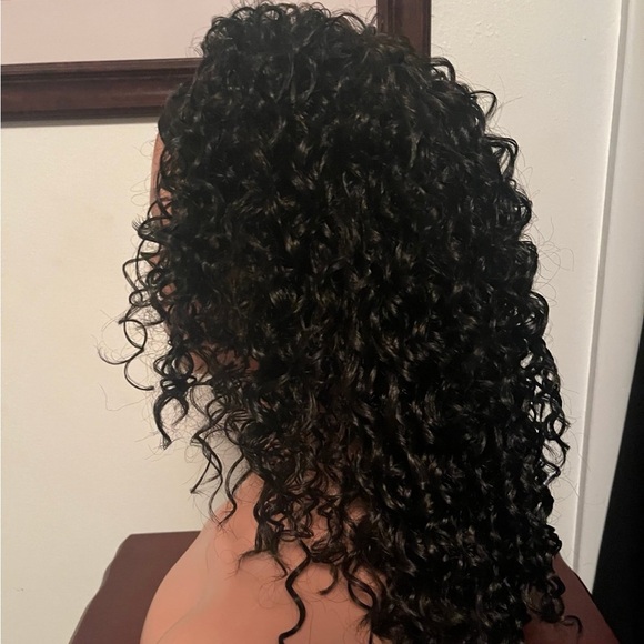 JUNEE Synthetic Headband Wig - Picture 3 of 5